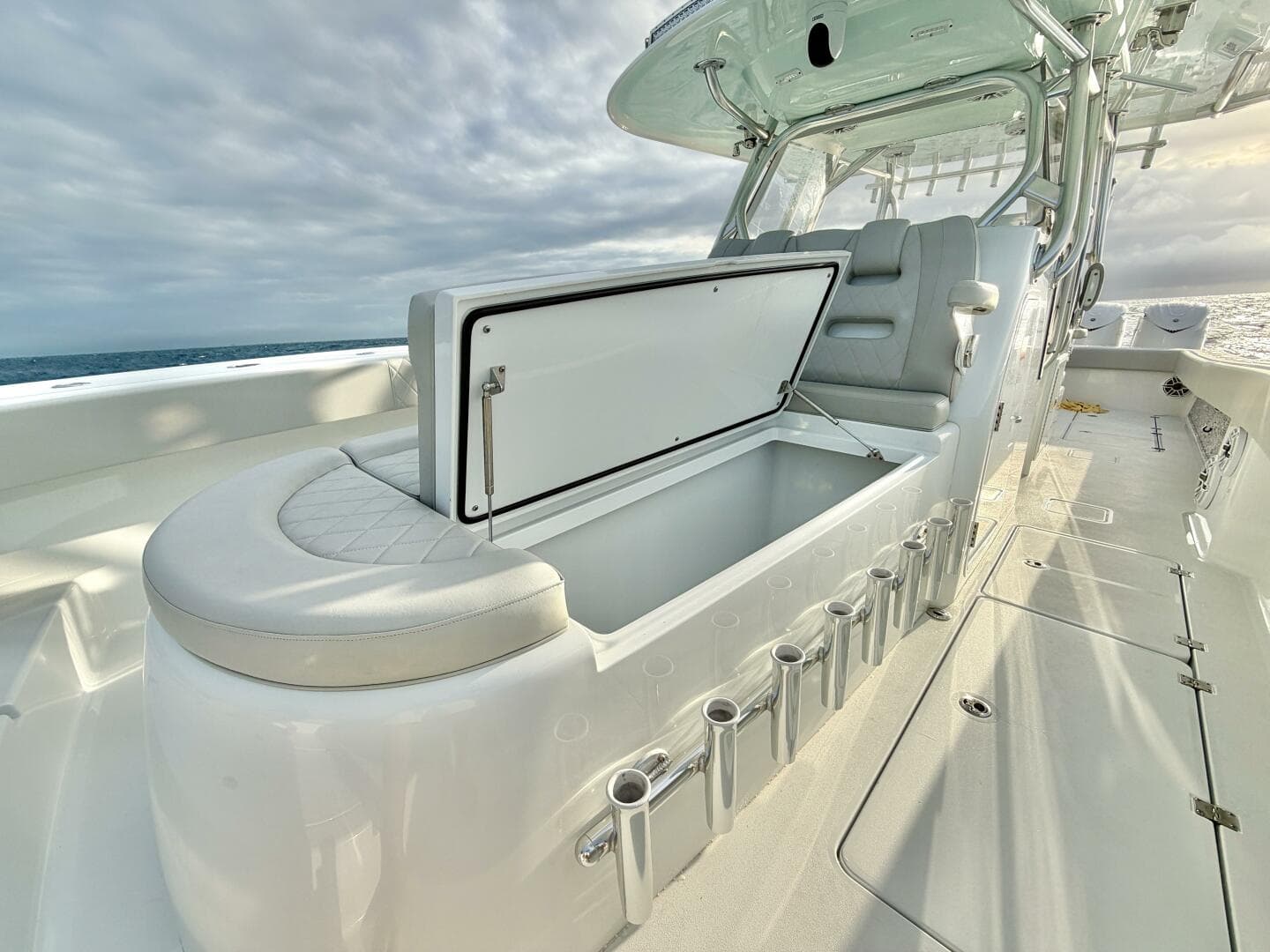 2024 Freeman 37 — photo 19