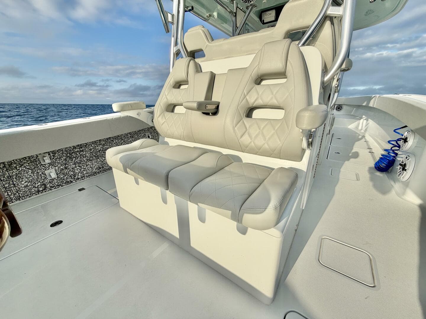 2024 Freeman 37 — photo 8