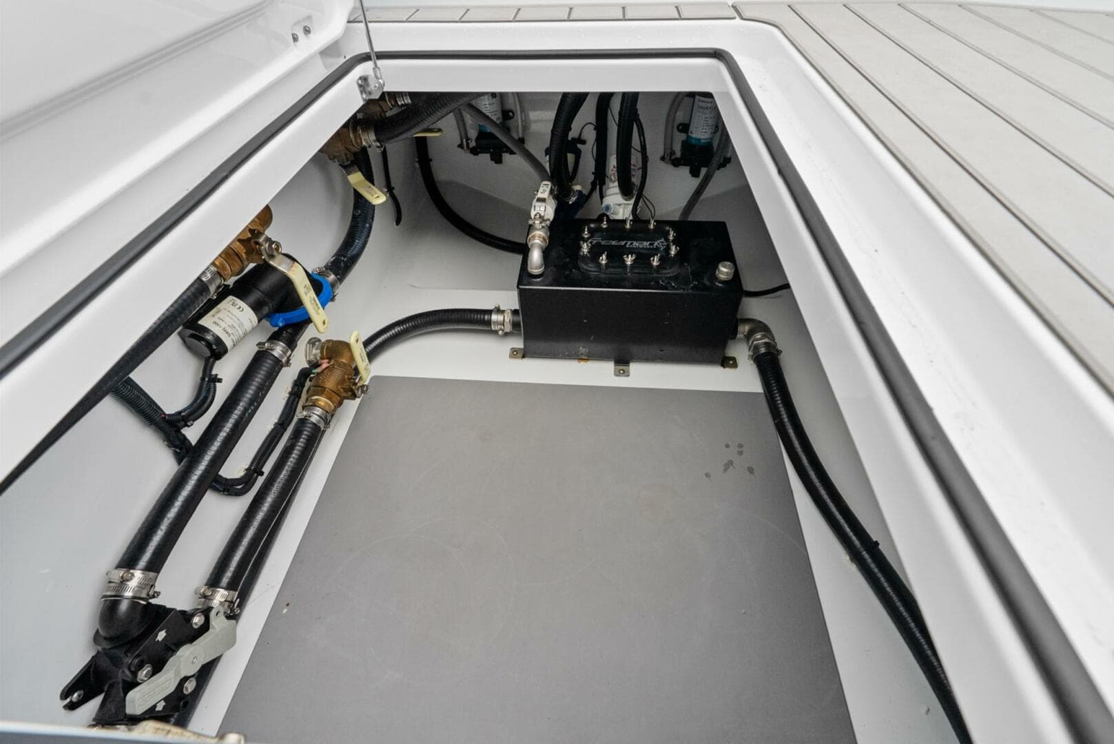 2023 Freeman 47 — photo 44