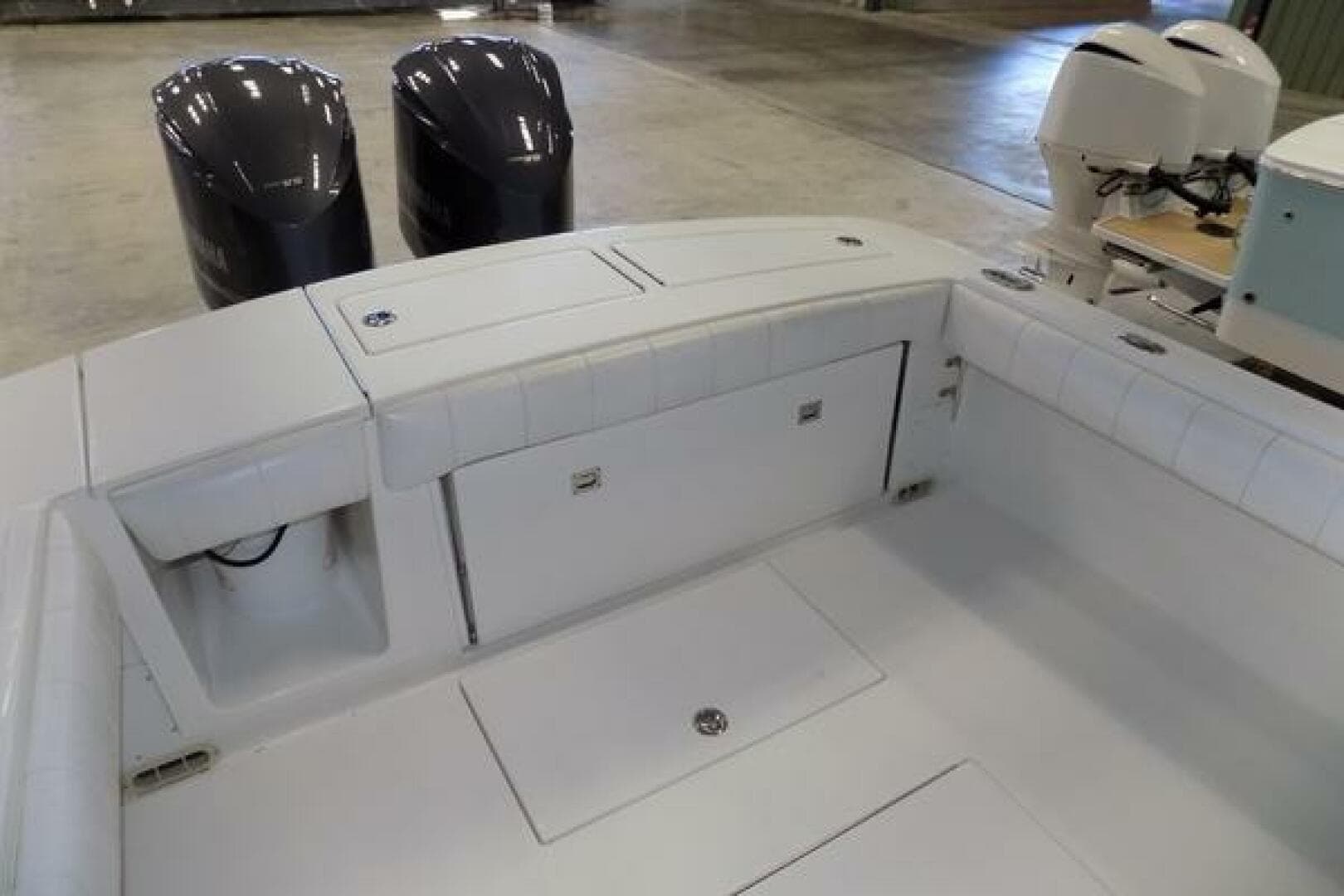 2013 Regulator 34 SS — photo 23