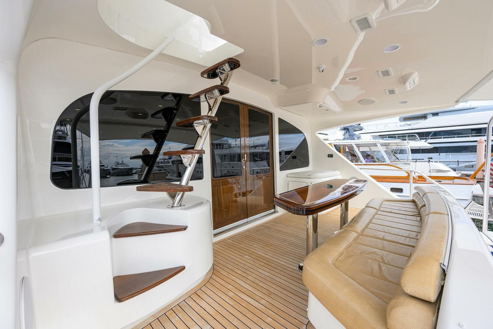 2017 Viking 92 Enclosed Bridge — photo 11