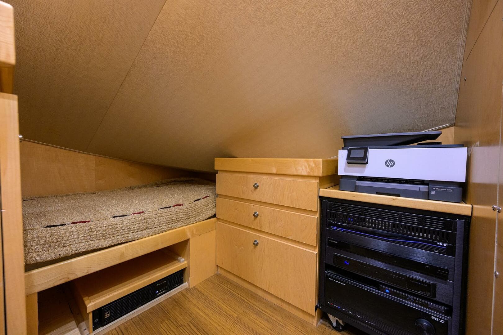 2017 Viking 92 Enclosed Bridge — photo 80