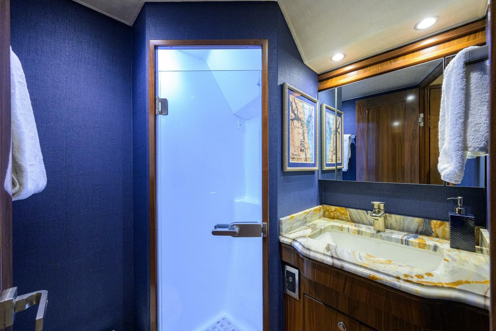 2017 Viking 92 Enclosed Bridge — photo 74