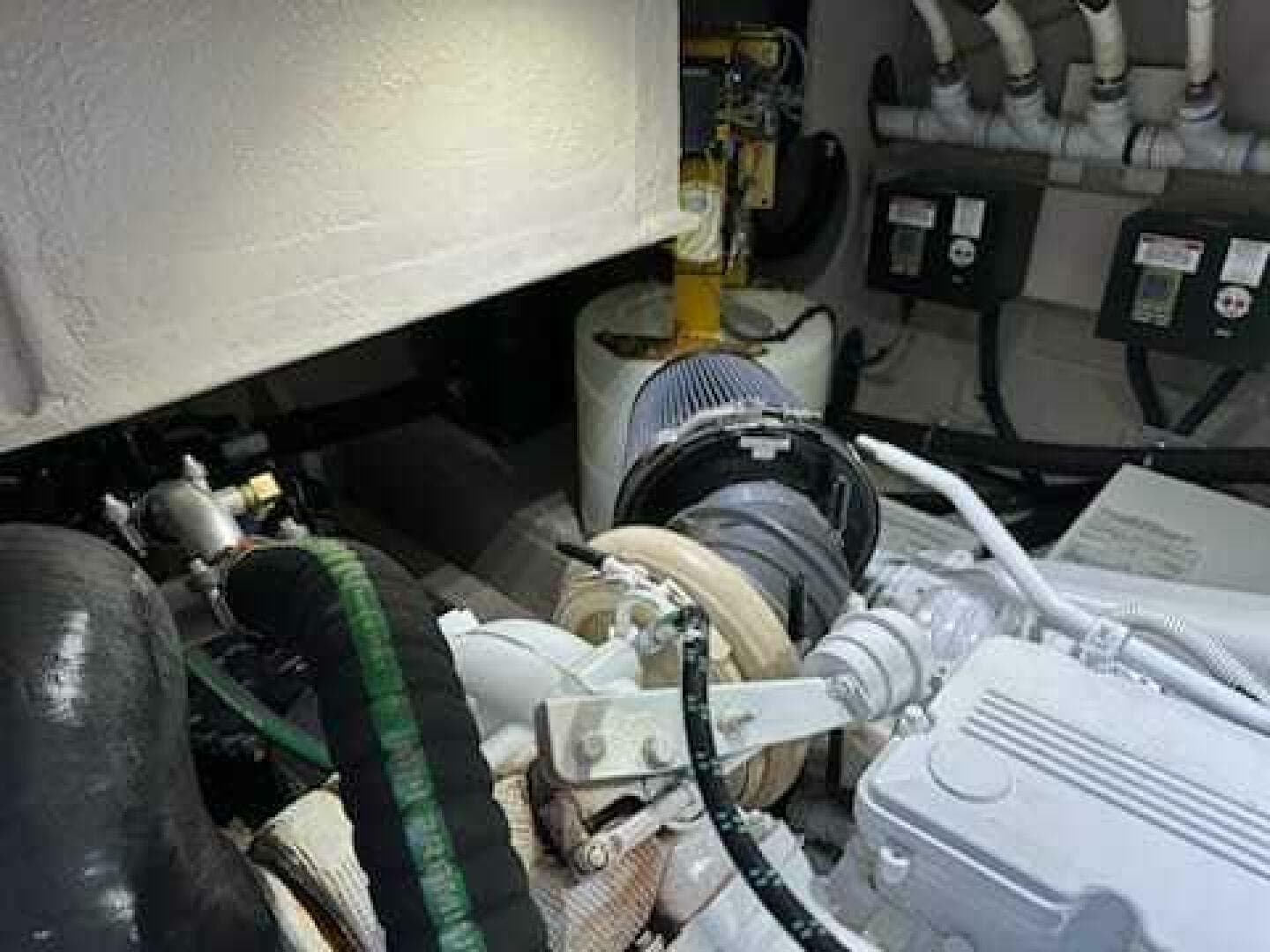 2017 Sea Ray 51 Flybridge — photo 24