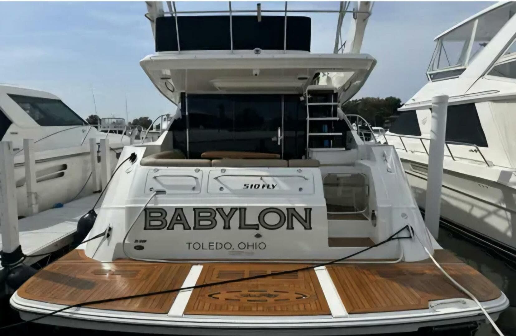 2017 Sea Ray 51 Flybridge — photo 2
