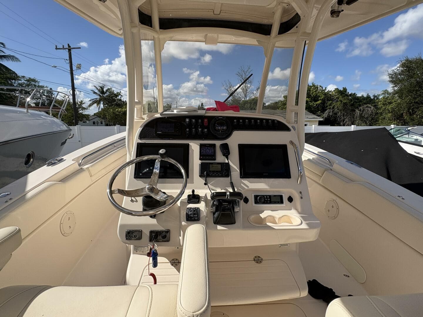 2018 Grady-White Canyon 306 — photo 10