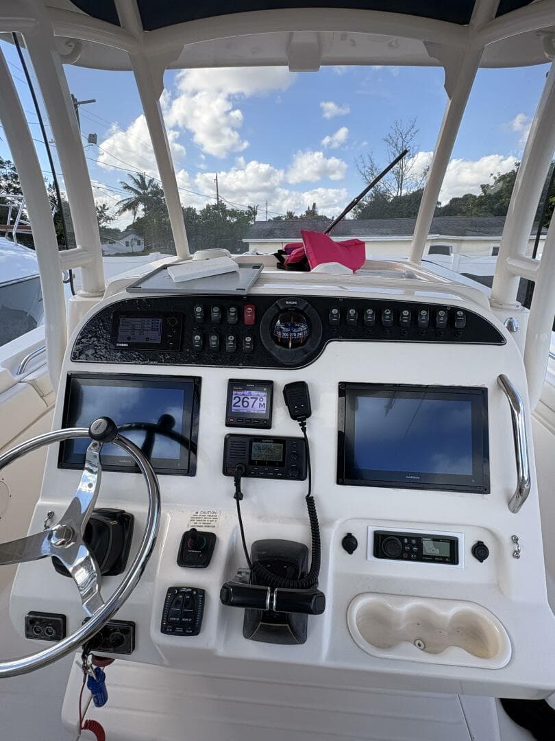 2018 Grady-White Canyon 306 — photo 3