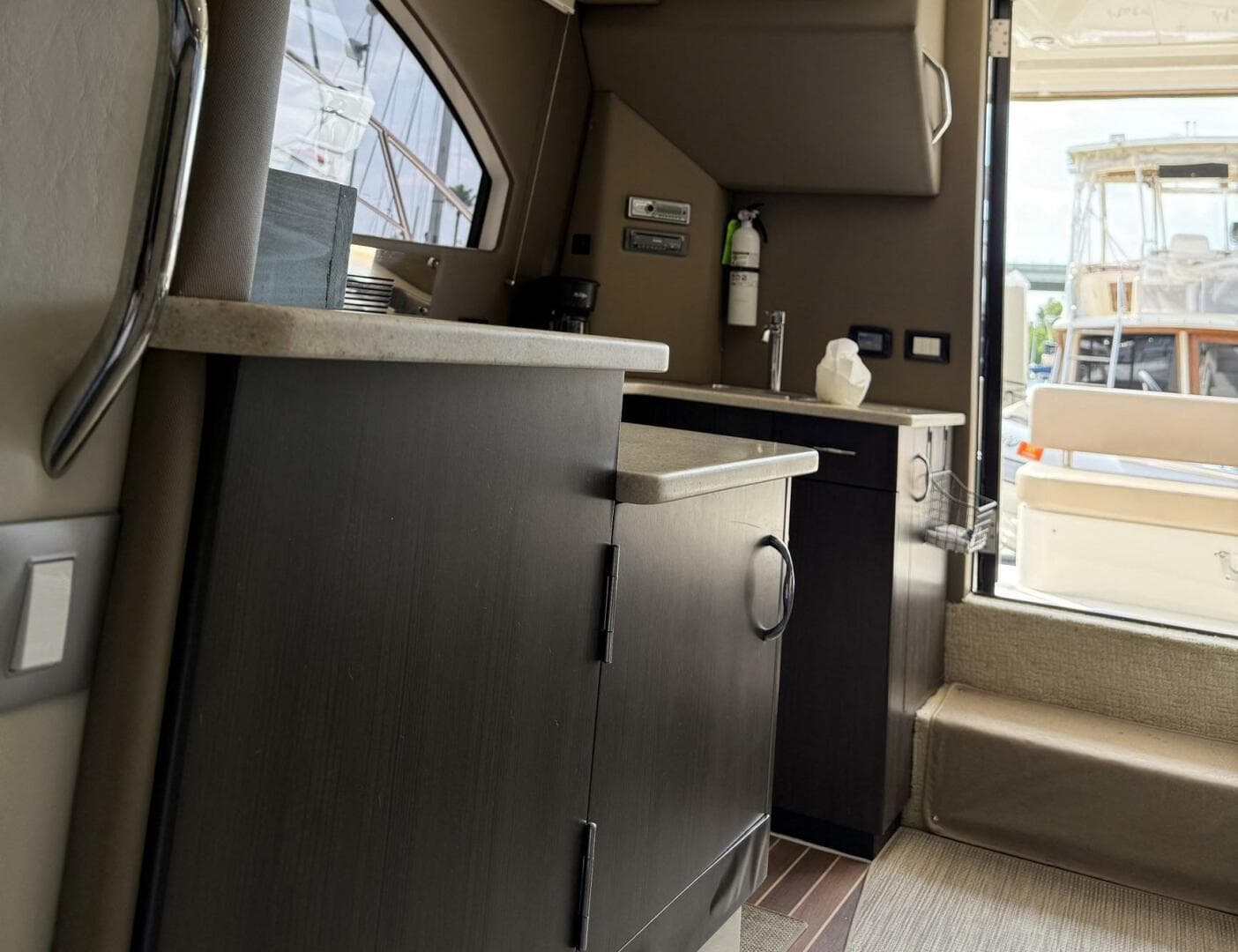 2013 Carver C-34 Command Bridge — photo 13