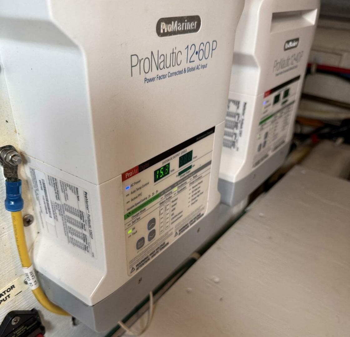 2013 Carver C-34 Command Bridge — photo 38