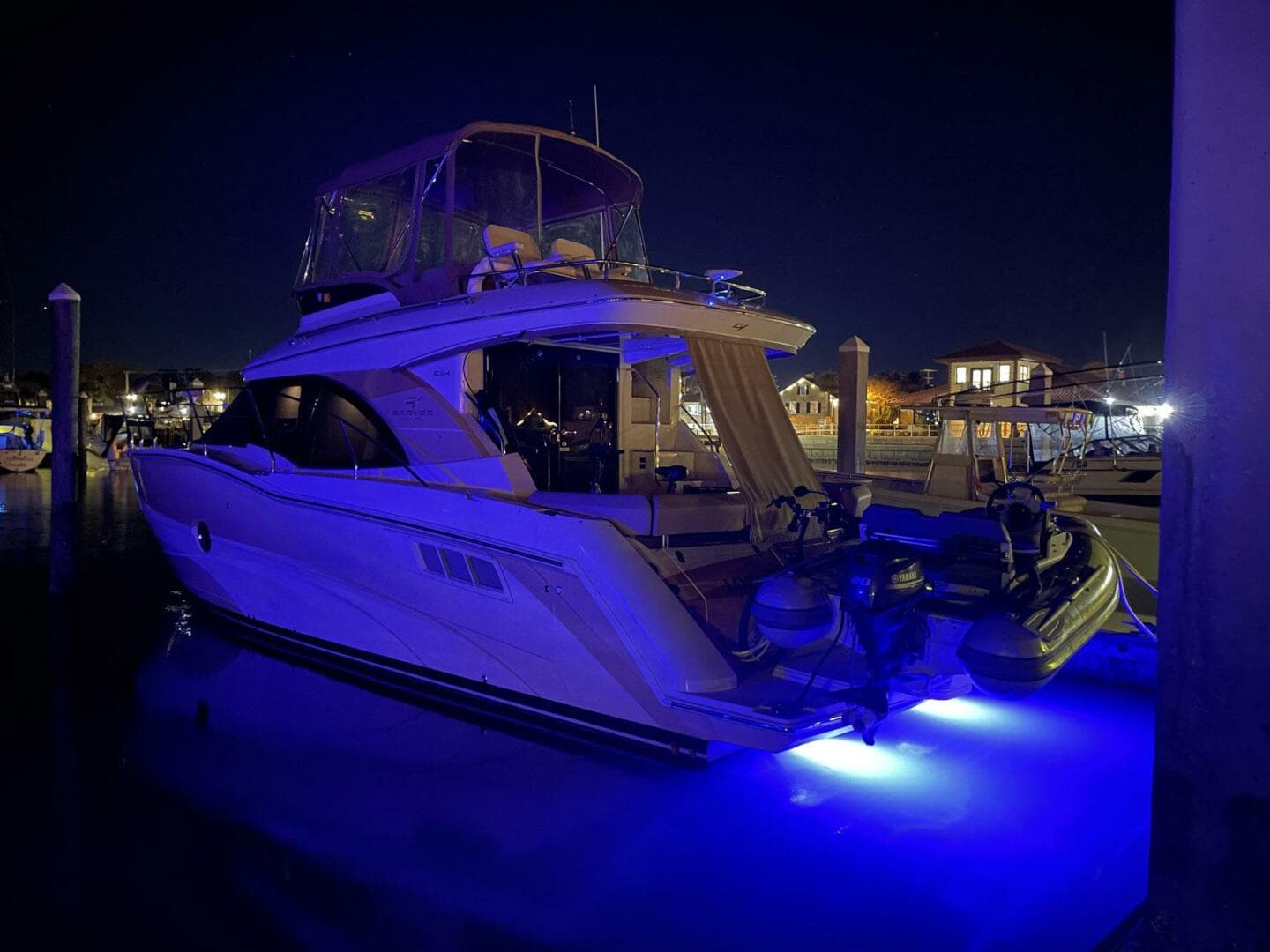 2013 Carver C-34 Command Bridge — photo 42