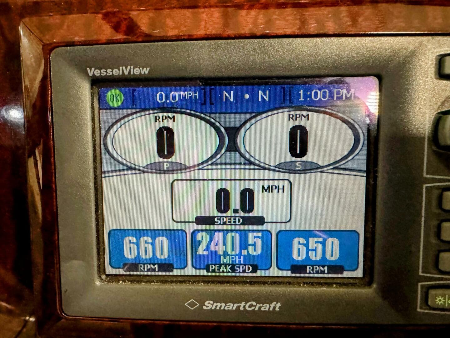 2010 Sea Ray 310 Sundancer — photo 13