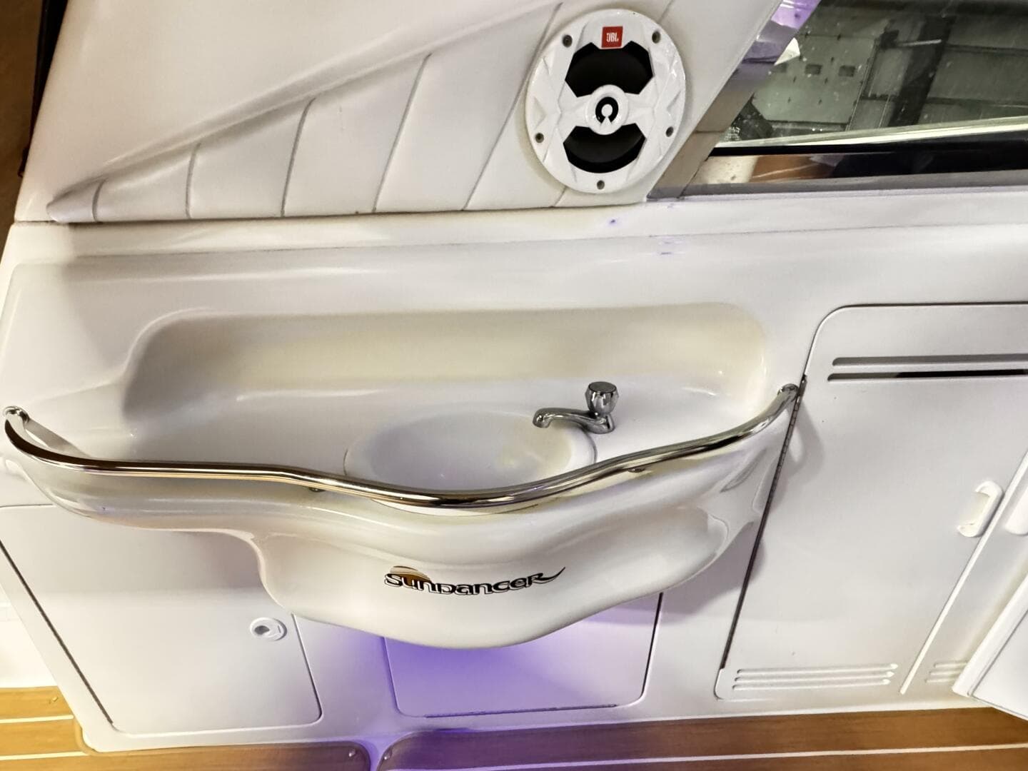 1998 Sea Ray 400 Sundancer — photo 13