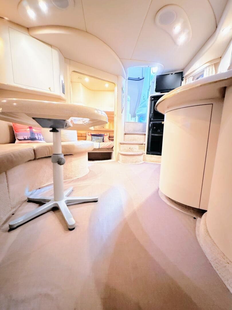 1998 Sea Ray 400 Sundancer — photo 33