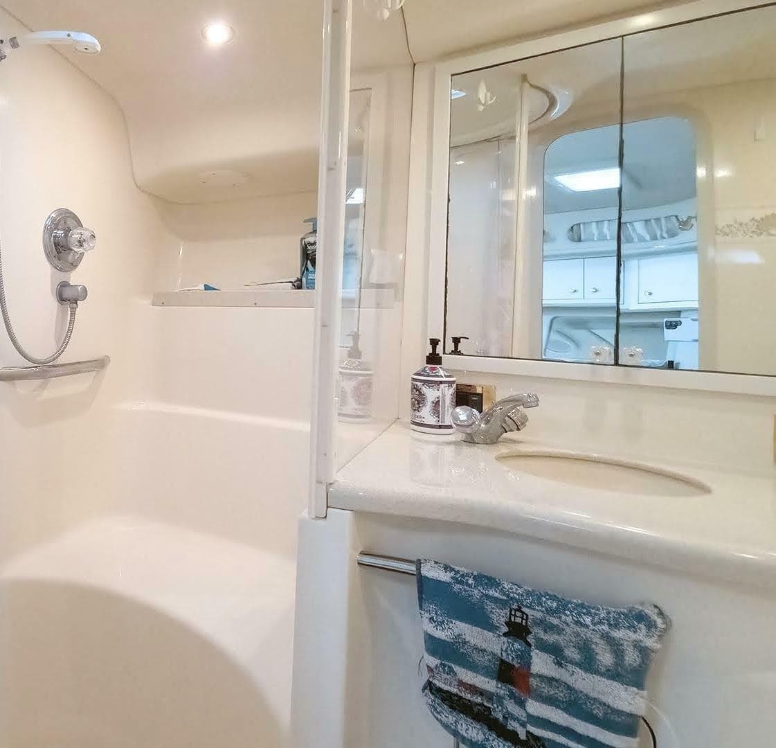 1998 Sea Ray 400 Sundancer — photo 48