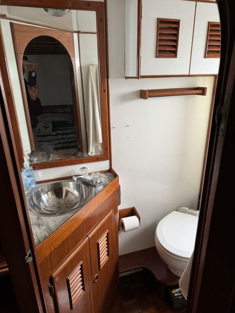 1981 Marine Trader Double Cabin — photo 58