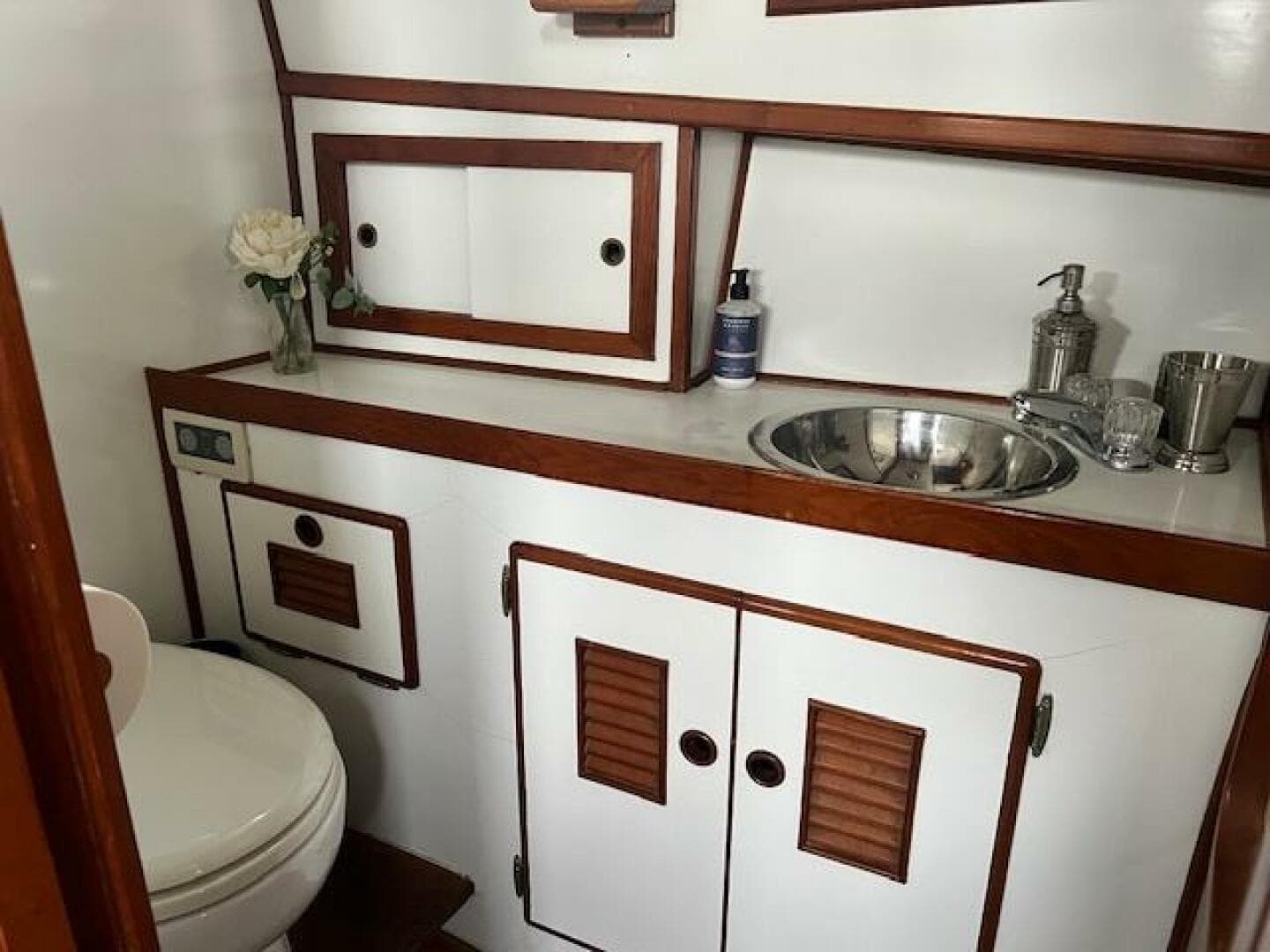 1981 Marine Trader Double Cabin — photo 61