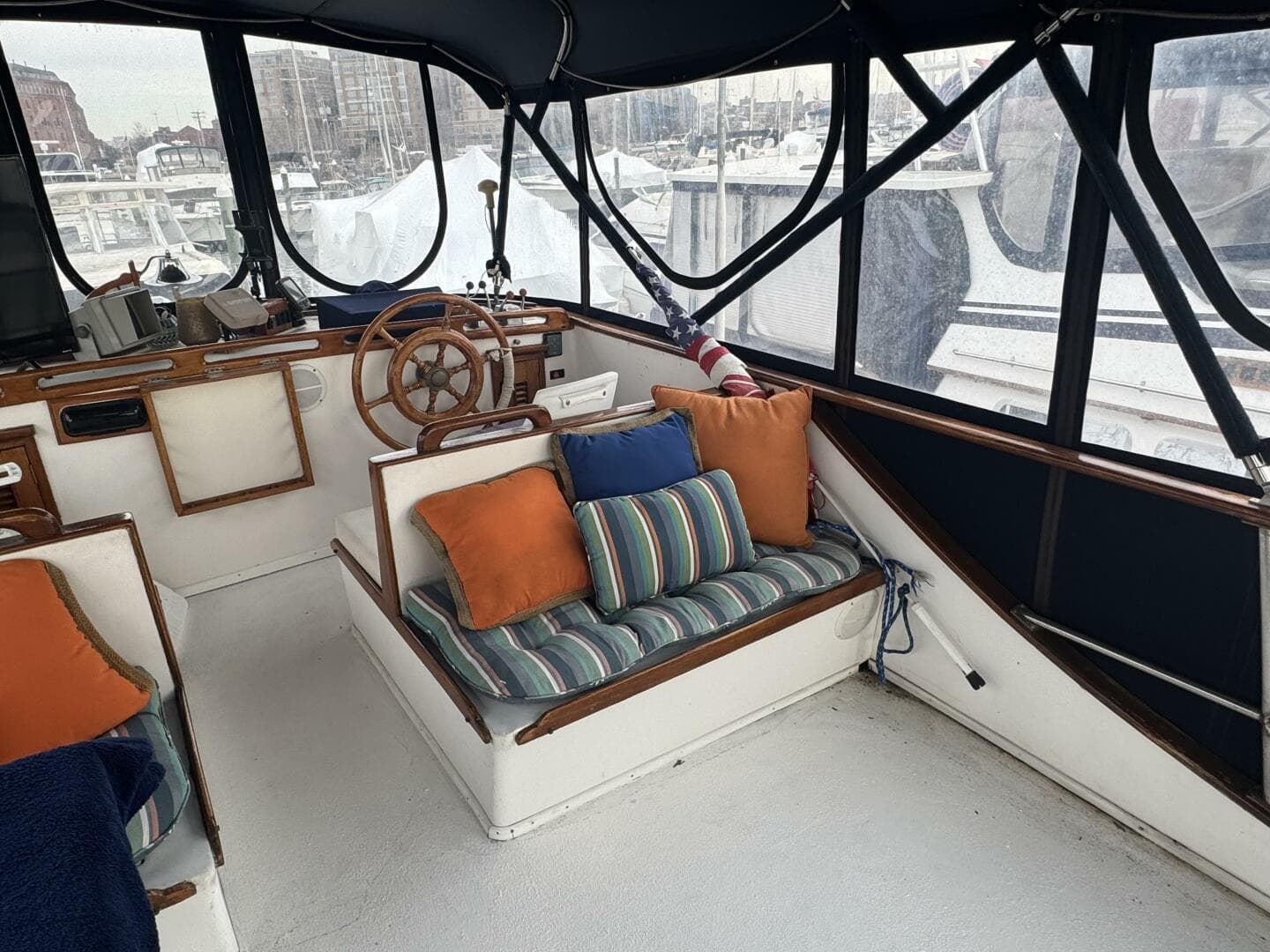1981 Marine Trader Double Cabin — photo 20