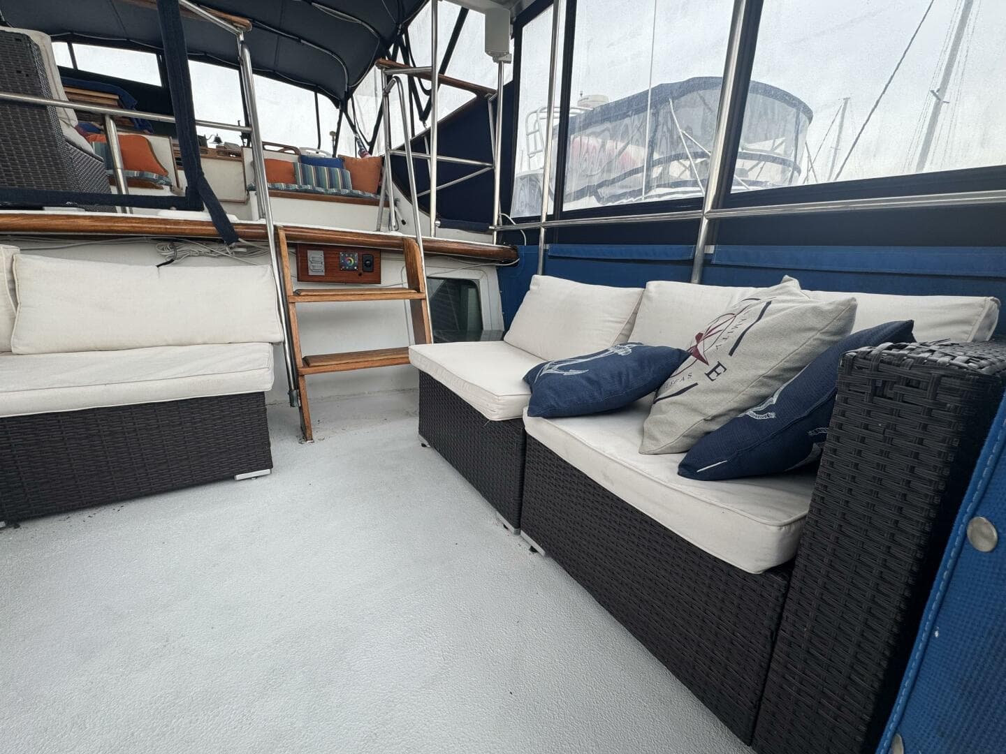 1981 Marine Trader Double Cabin — photo 33