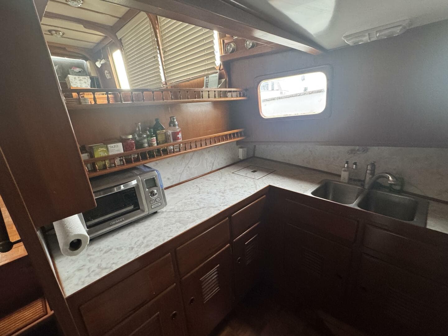 1981 Marine Trader Double Cabin — photo 48