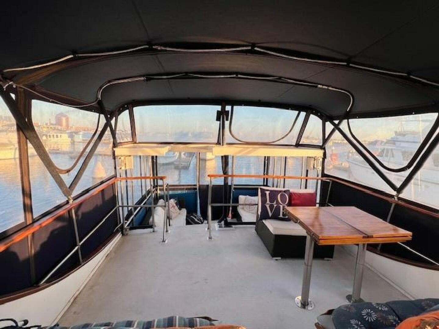 1981 Marine Trader Double Cabin — photo 15