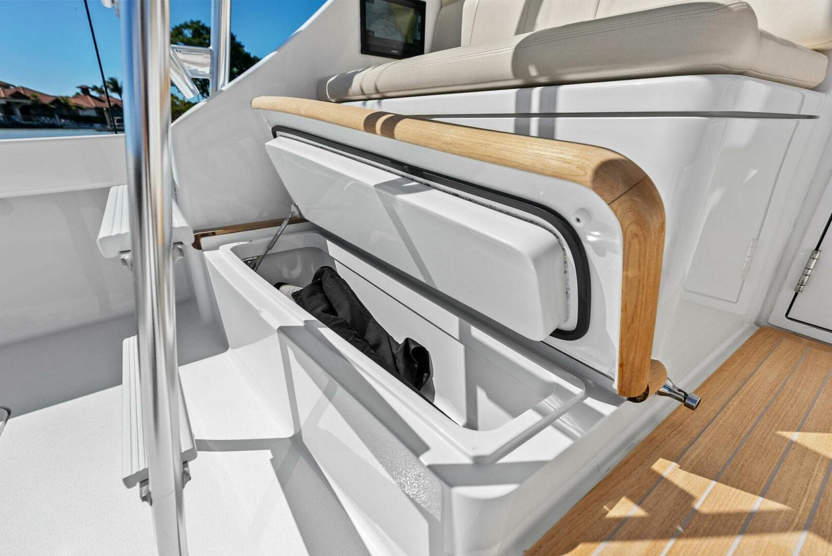 2022 Viking 46 Billfish — photo 24