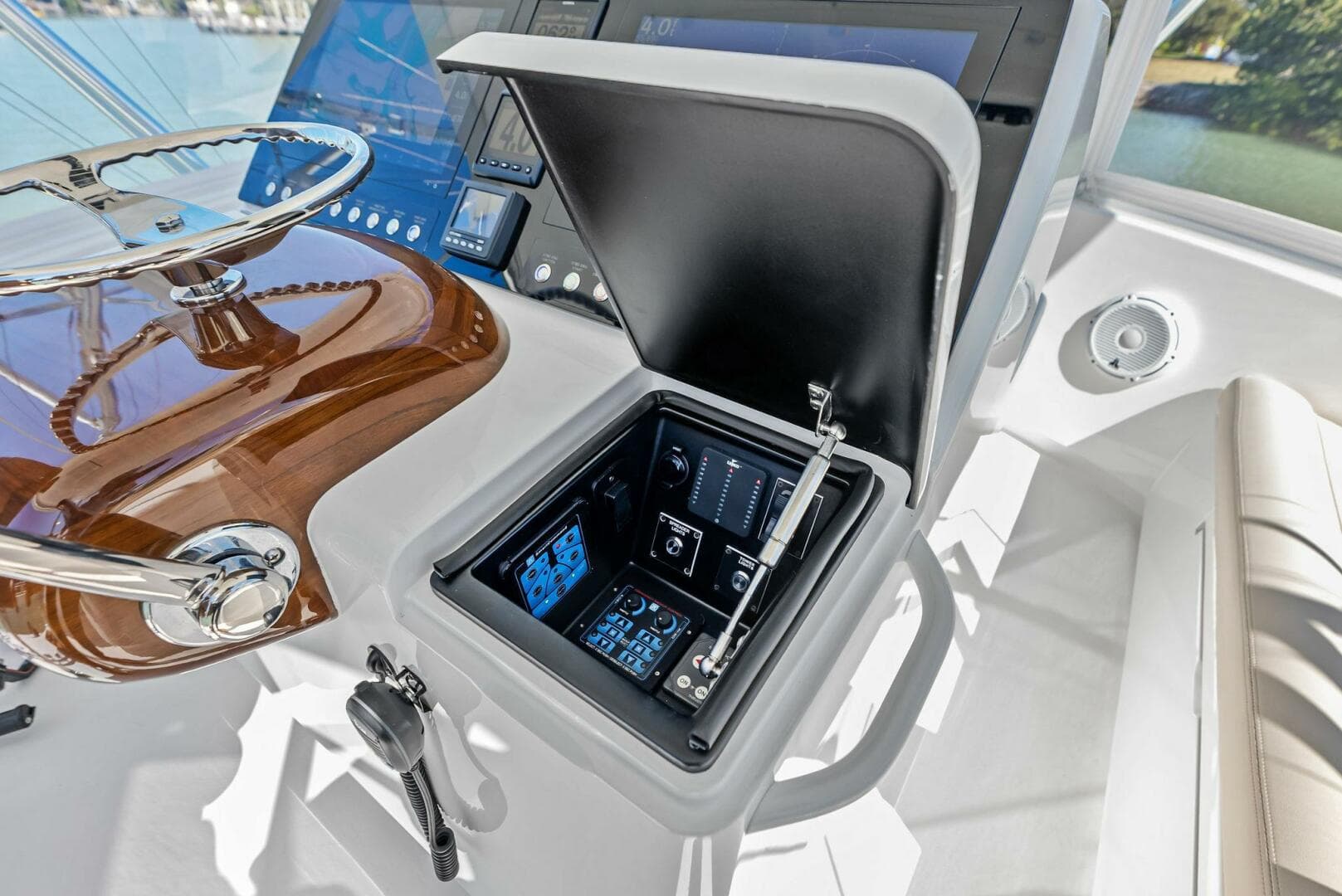 2022 Viking 46 Billfish — photo 34