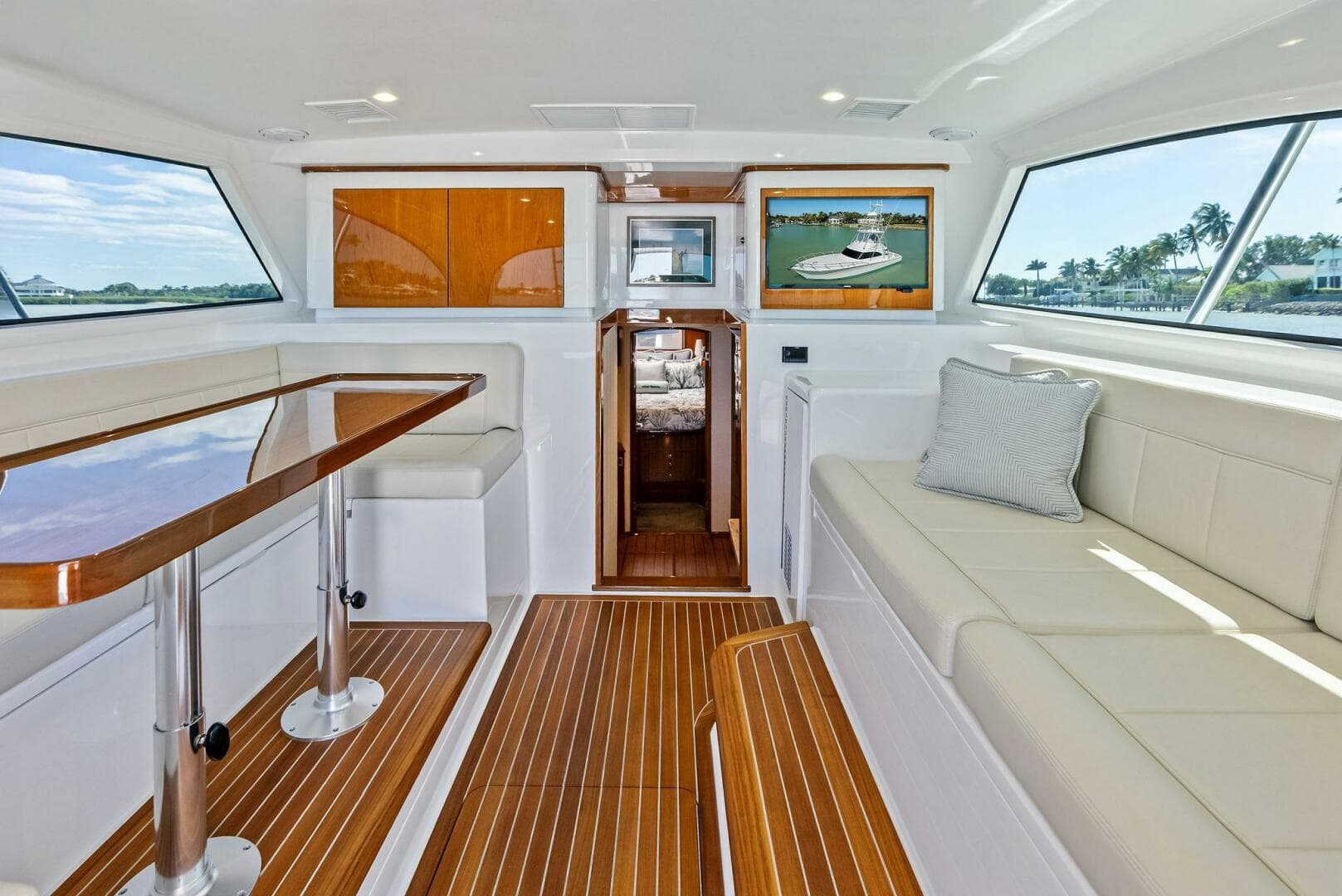 2022 Viking 46 Billfish — photo 4