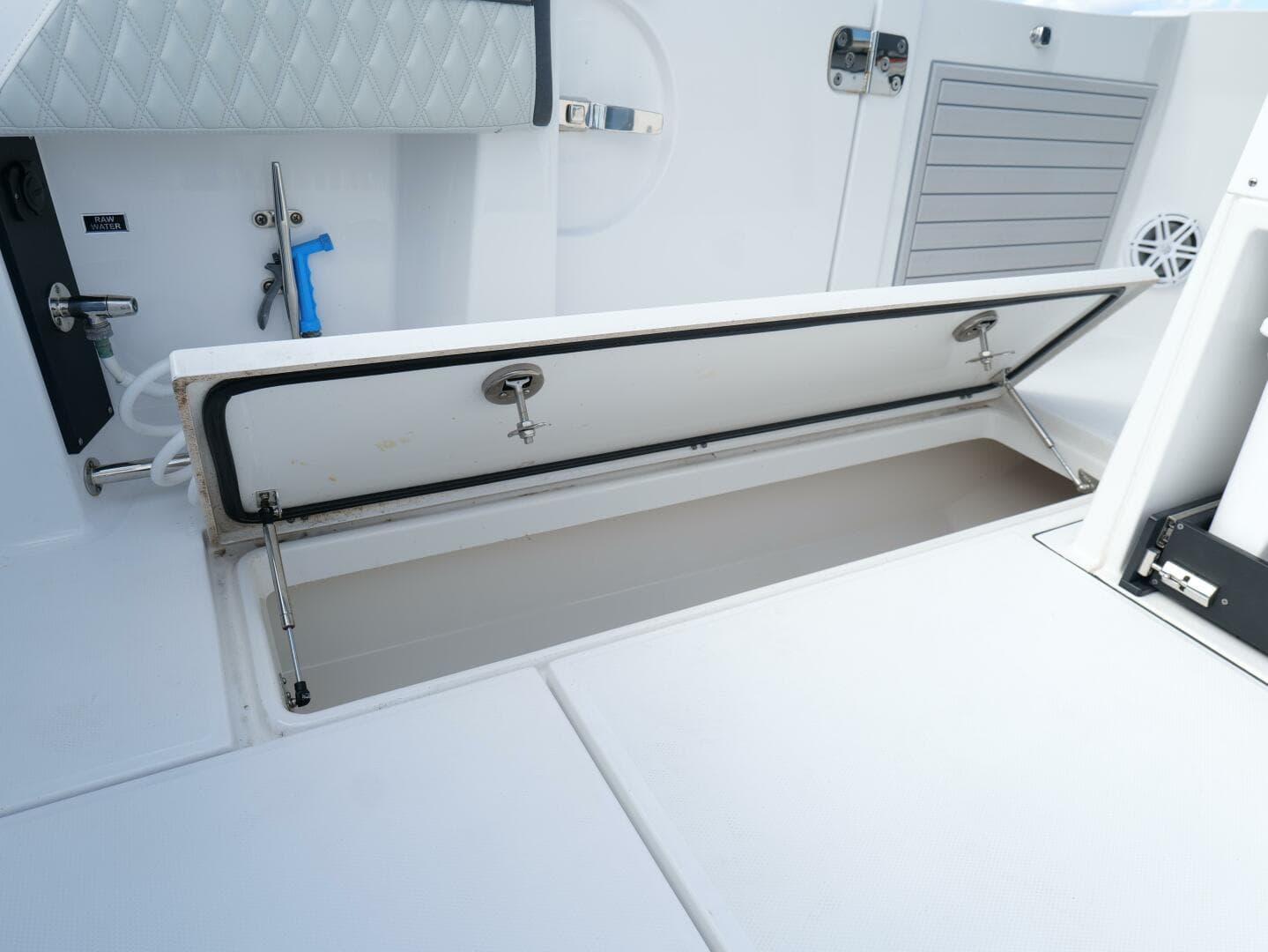 2024 Blackfin 332 CC — photo 41