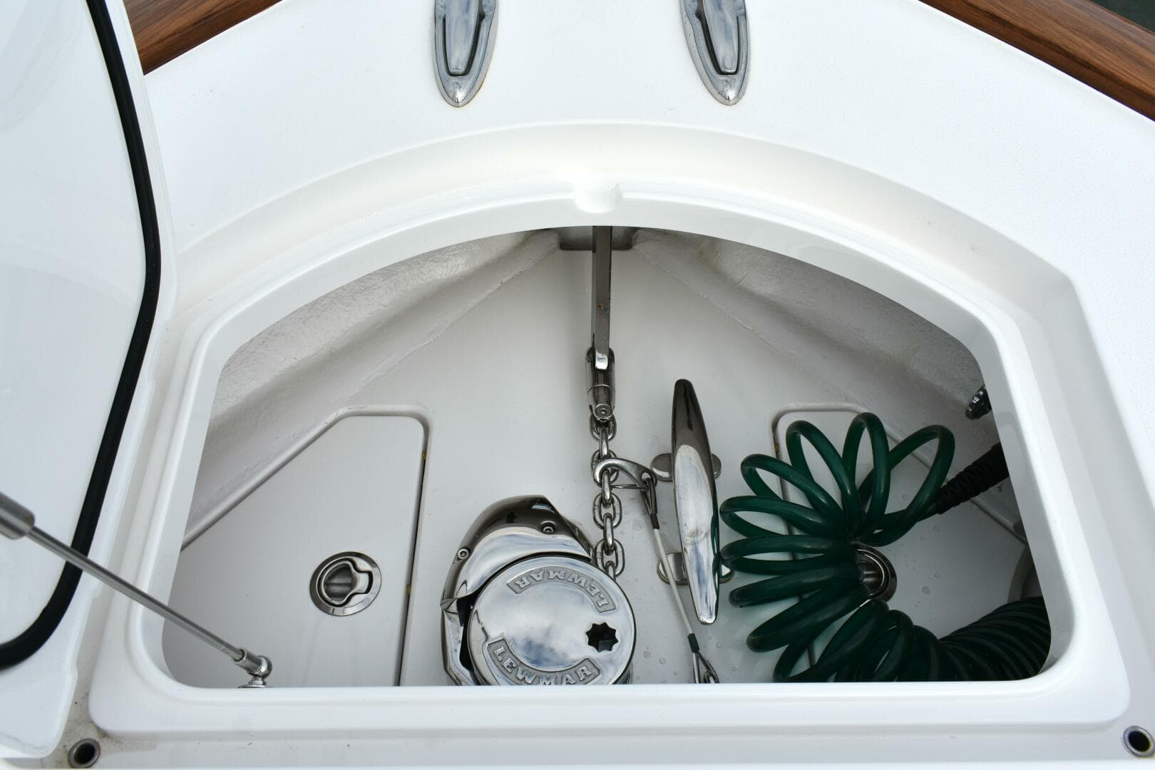 2021 Valhalla Boatworks V-33 — photo 13