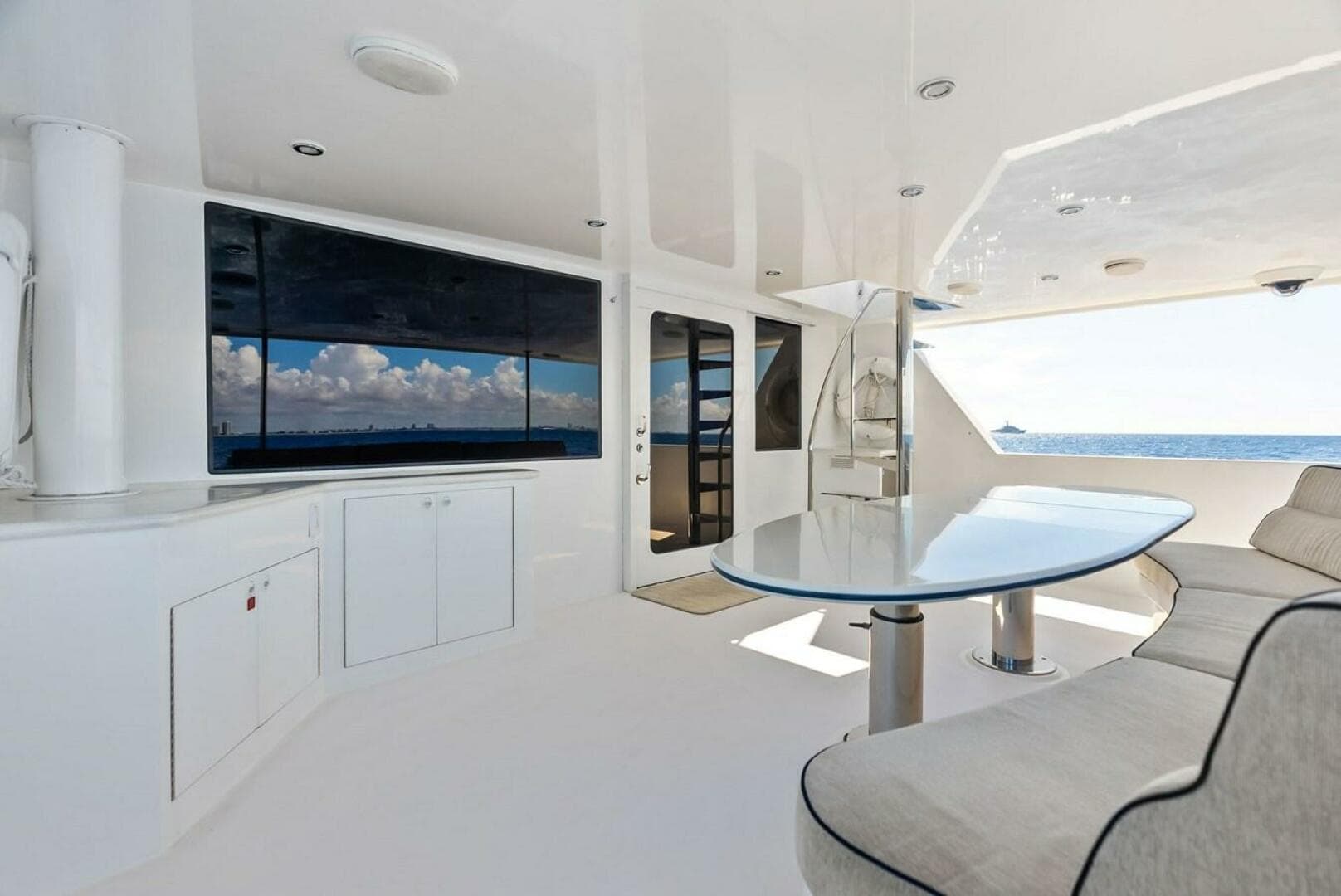 1997 Westship Raised Pilothouse — photo 18