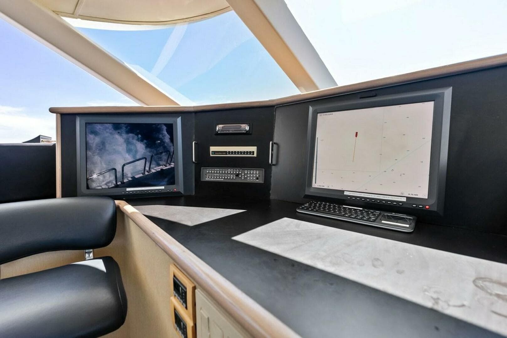 1997 Westship Raised Pilothouse — photo 33