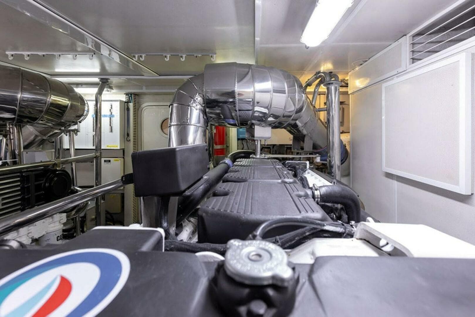 2010 Horizon Enclosed Pilothouse — photo 50