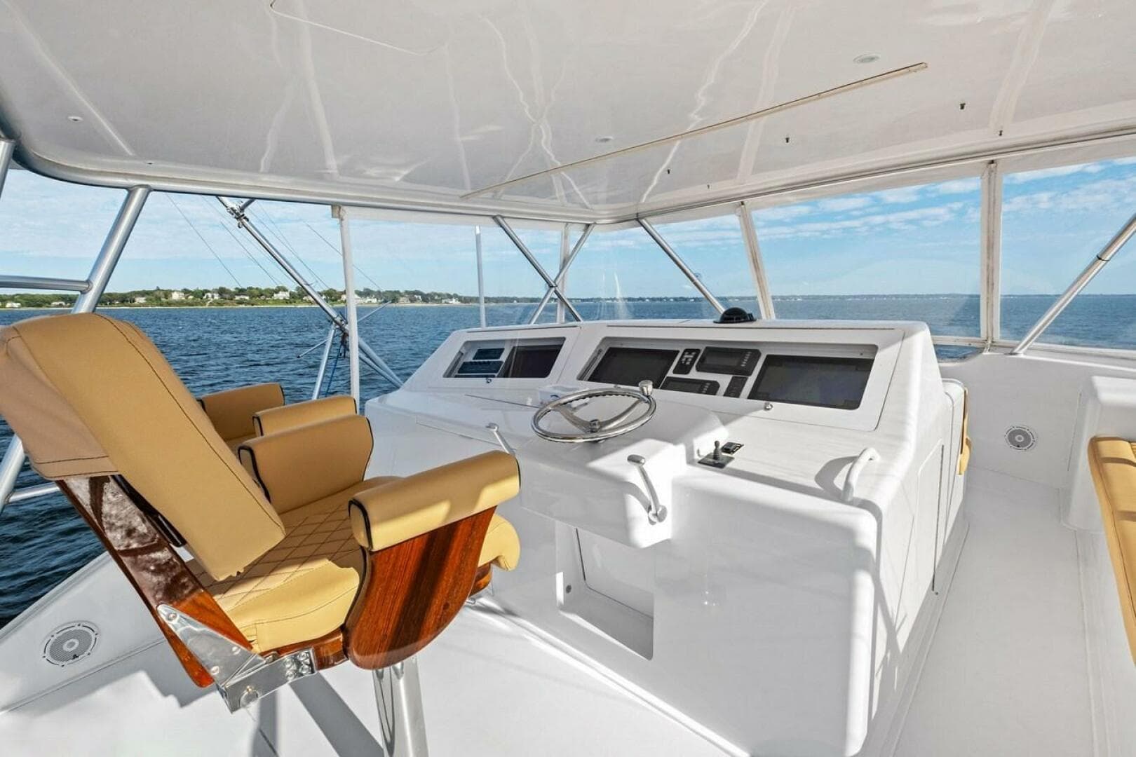 2001 Viking Sportfish — photo 12