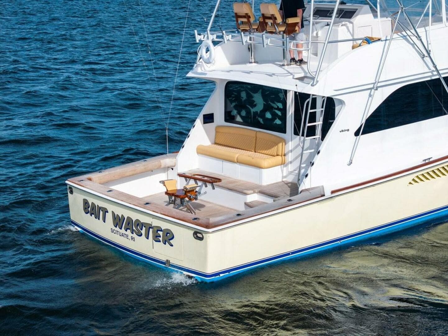 2001 Viking Sportfish — photo 7