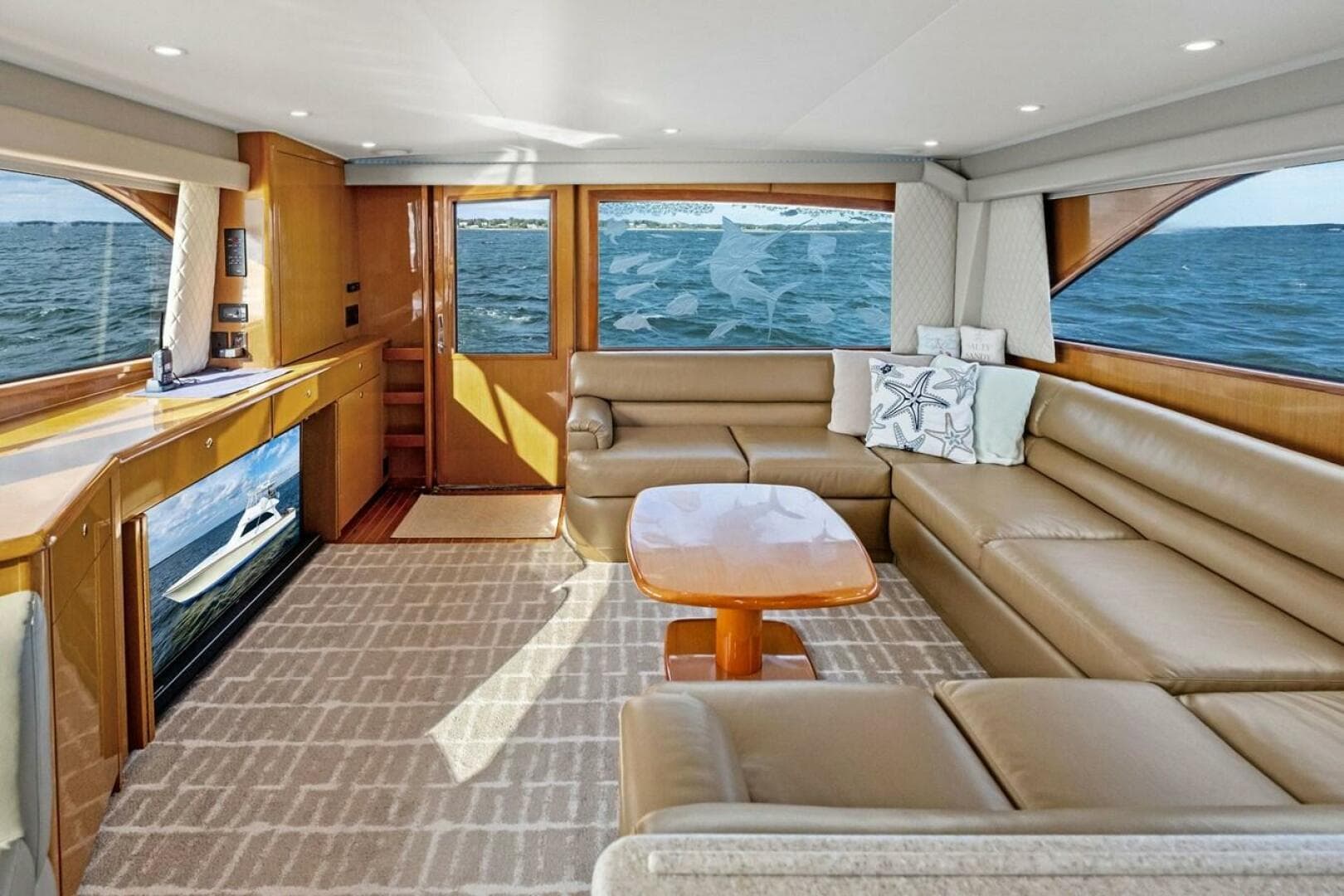 2001 Viking Sportfish — photo 27