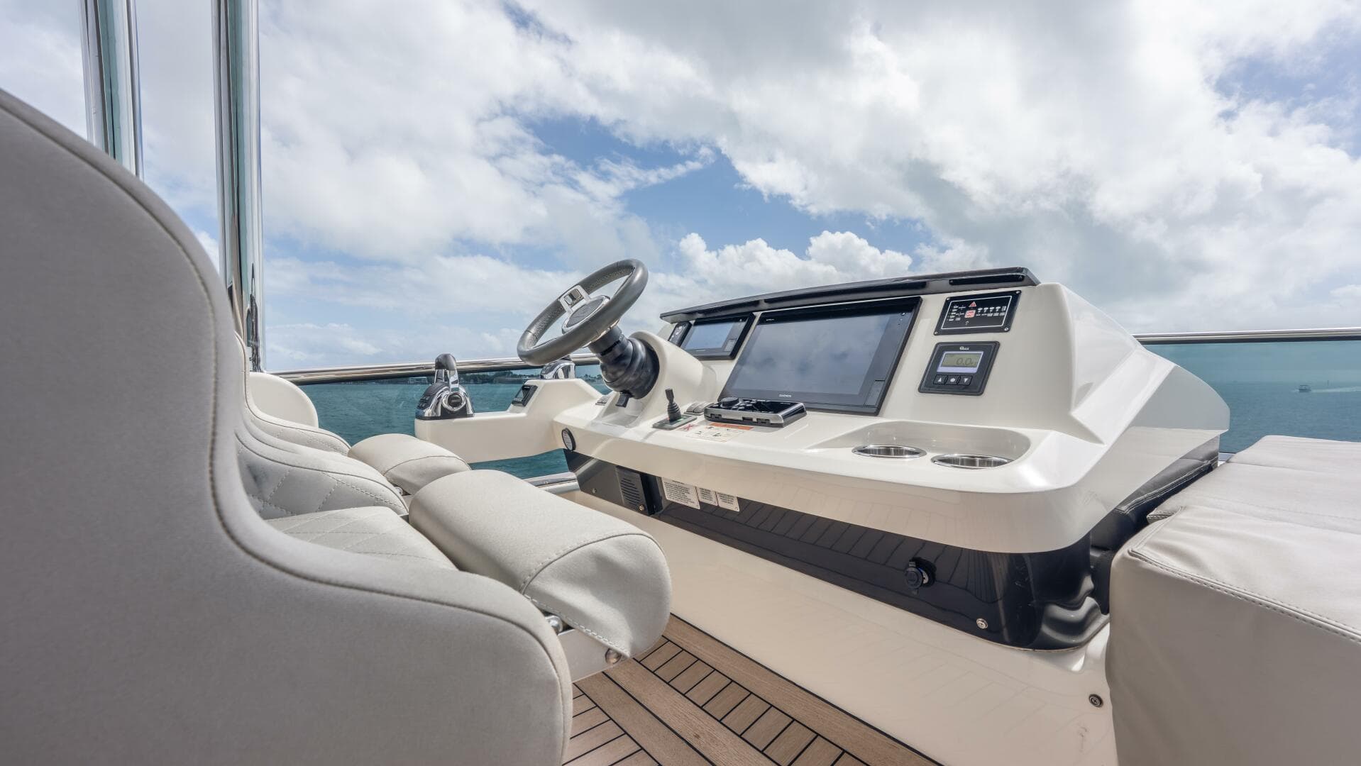 2019 Absolute 58 Fly — photo 53