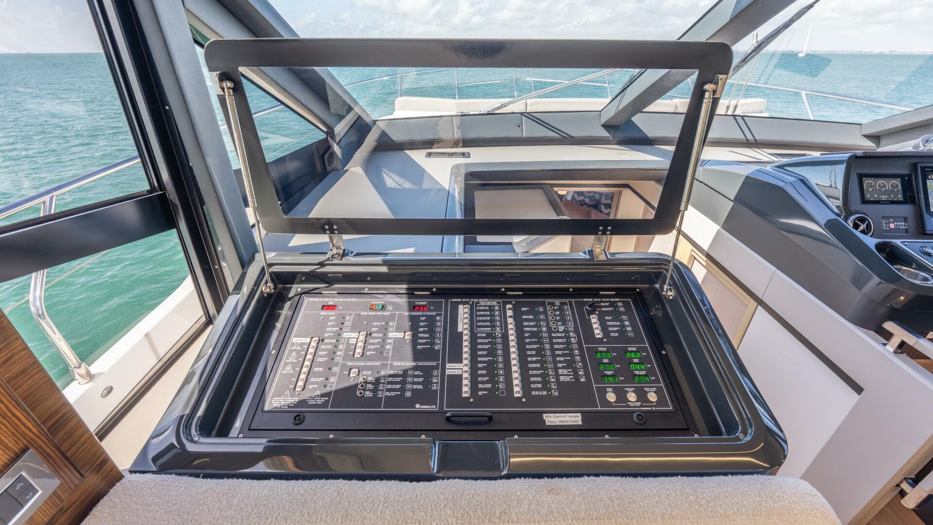 2019 Absolute 58 Fly — photo 39