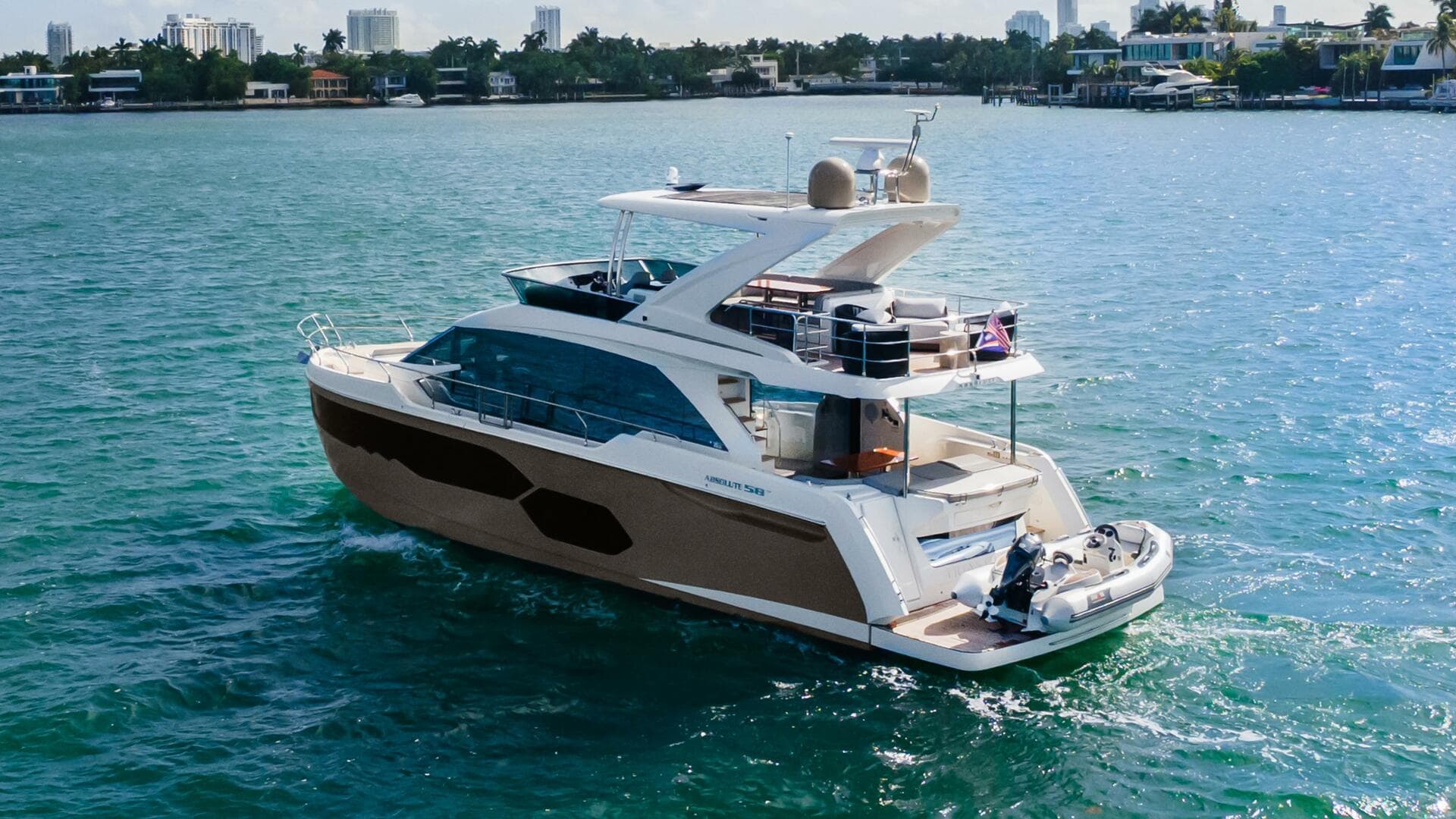 2019 Absolute 58 Fly — photo 4