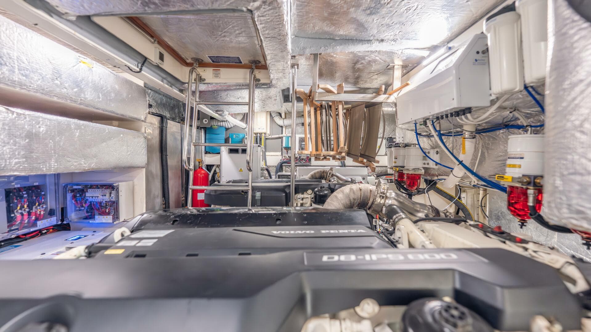 2019 Absolute 58 Fly — photo 60