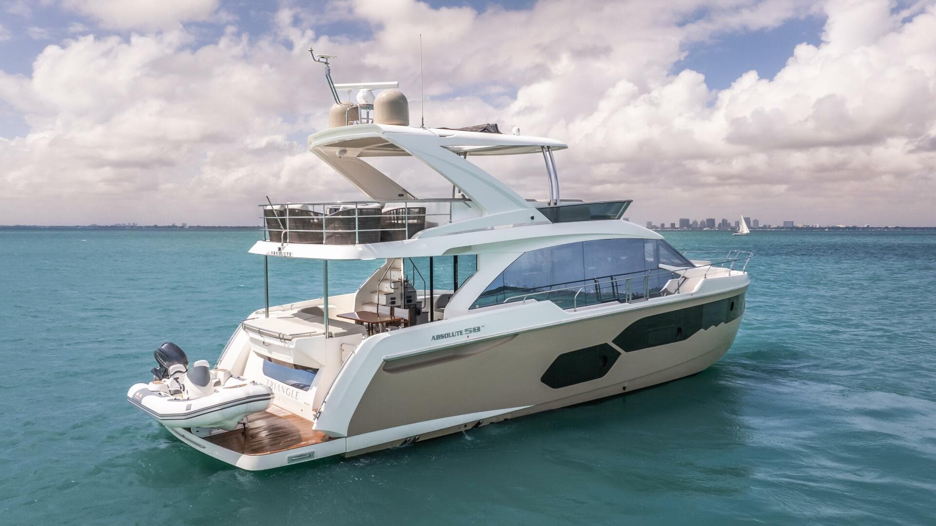 2019 Absolute 58 Fly — photo 5