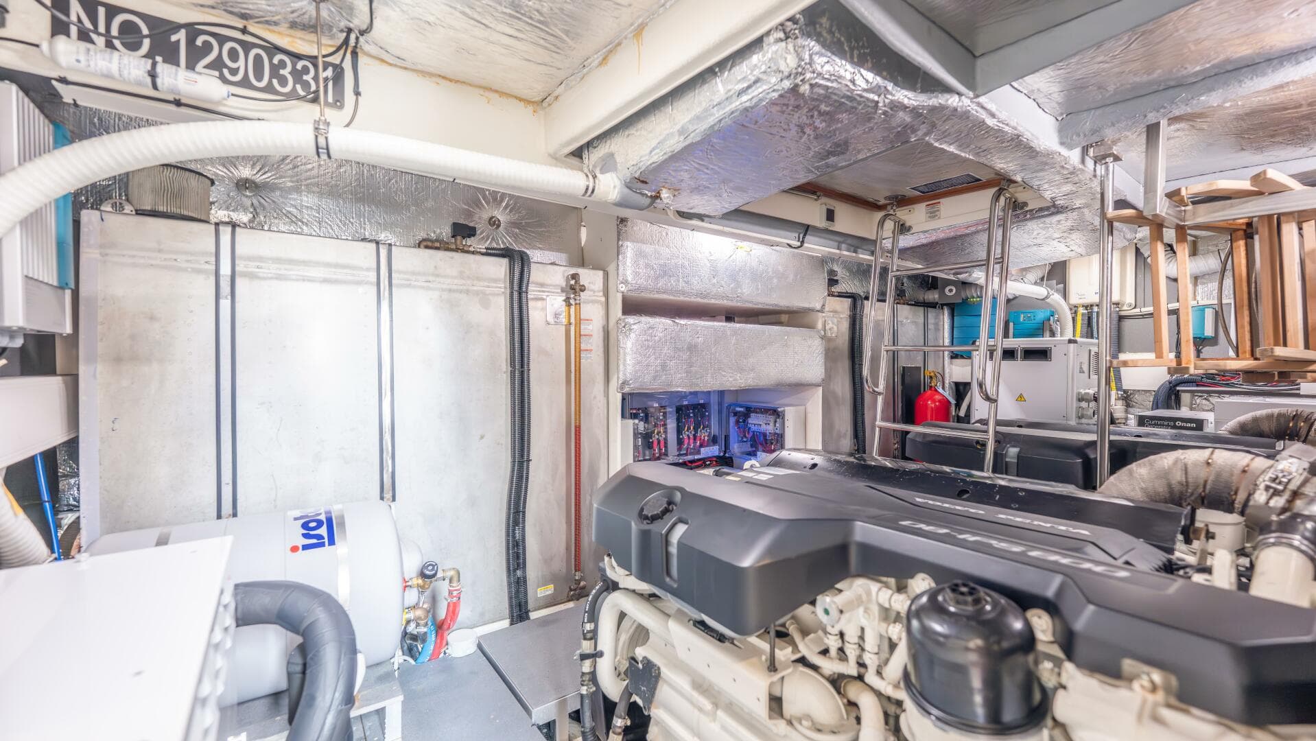 2019 Absolute 58 Fly — photo 59