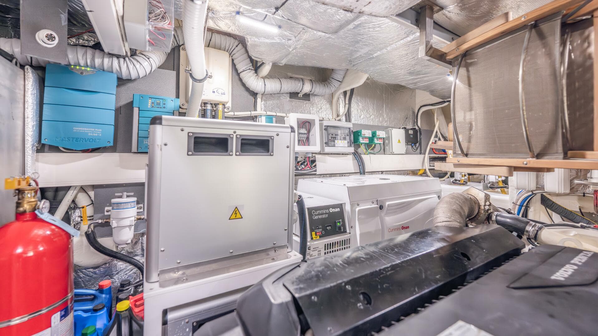 2019 Absolute 58 Fly — photo 61