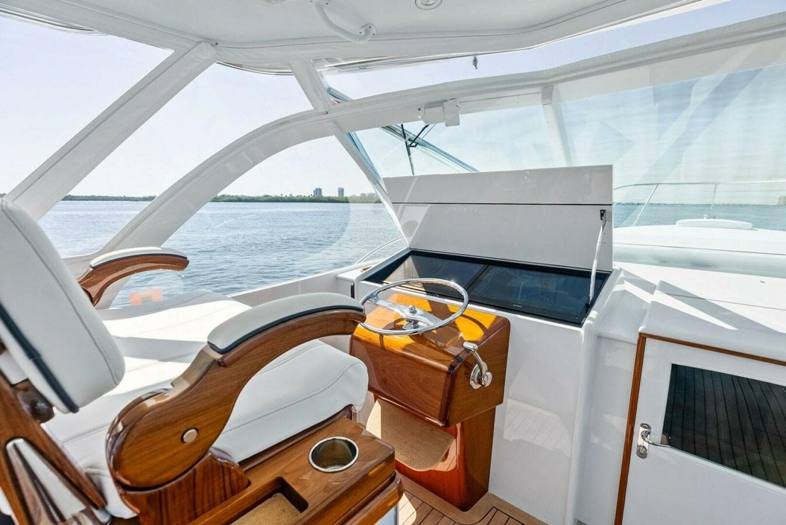 2000 Rybovich Express Sportfisherman — photo 30