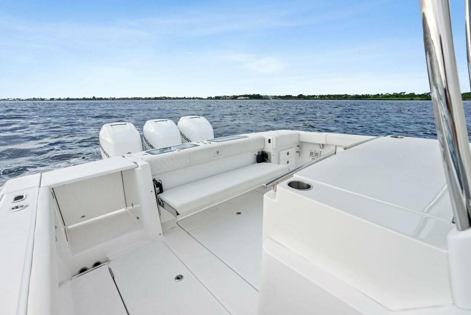 2022 Bertram — photo 18