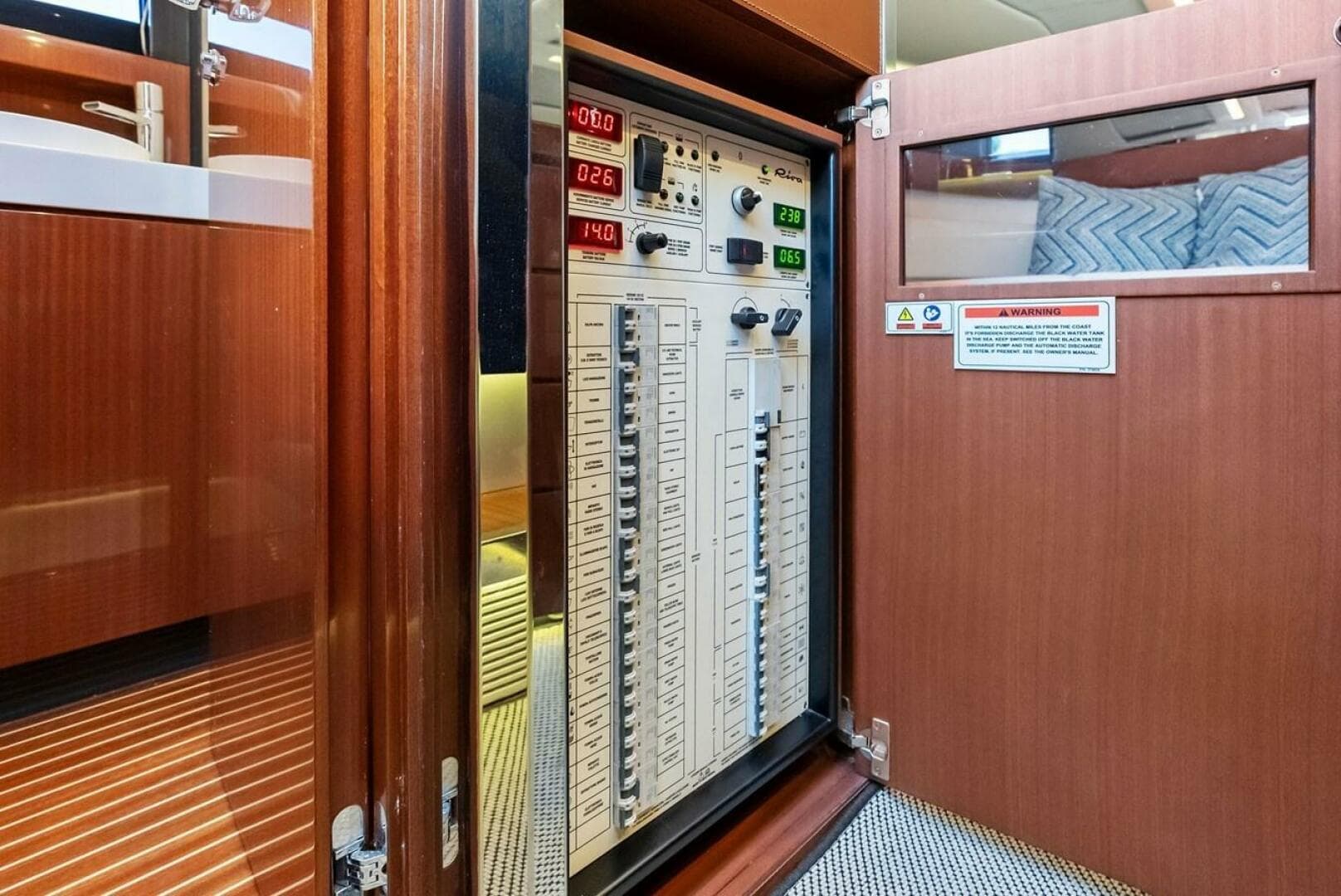 2017 Riva Mare — photo 20