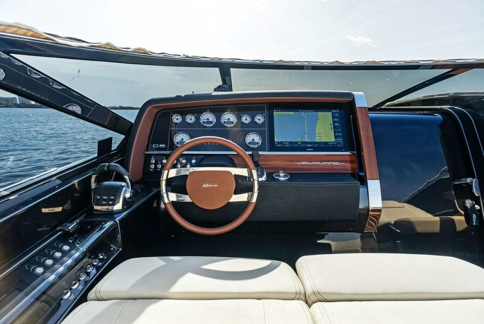 2017 Riva Mare — photo 15