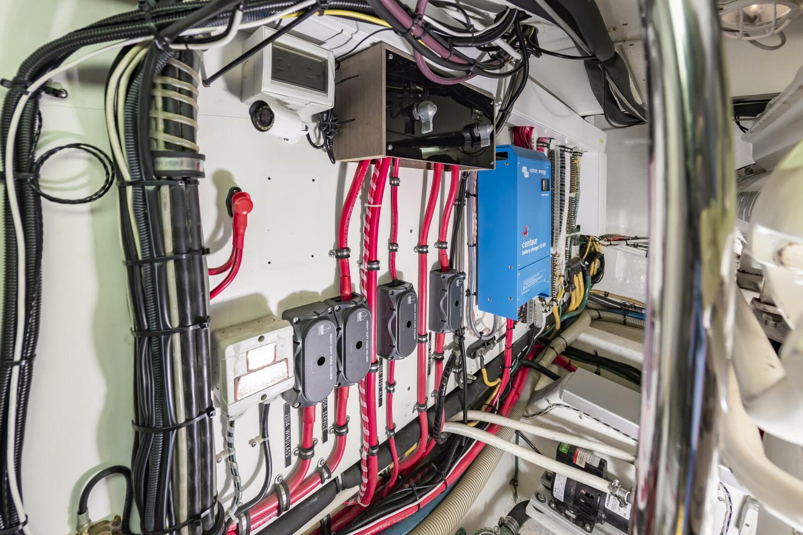 2005 Grand Banks Eastbay 49 Eastbay SX — photo 76