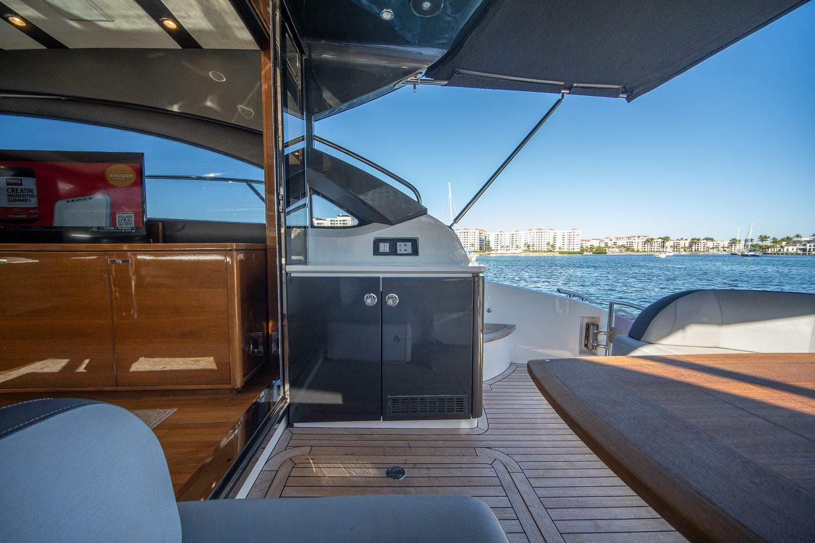 2016 Princess V48 — photo 38