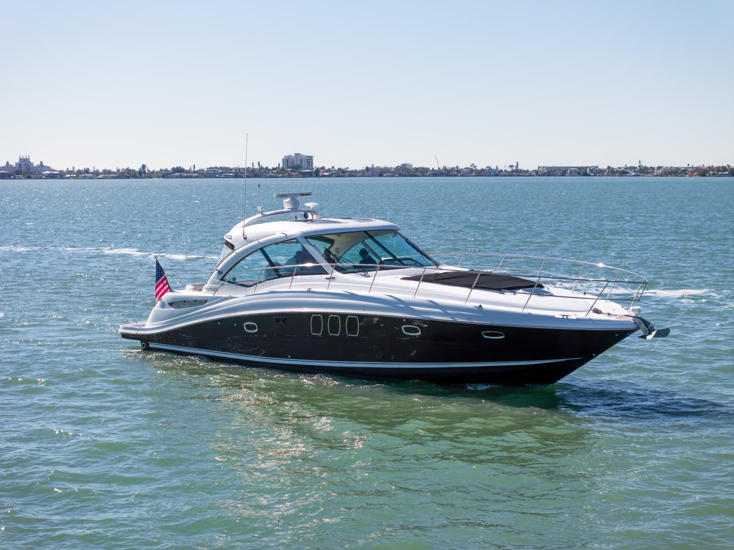 2010 Sea Ray 50 Sundancer — photo 16