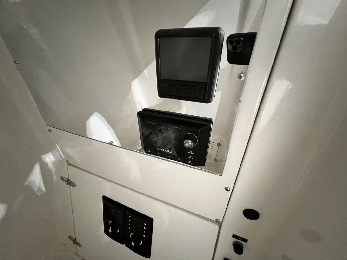 2018 Jupiter 26 FS — photo 31